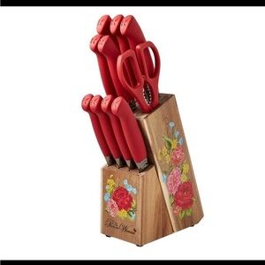 The Pioneer Woman Red Cutlery Set